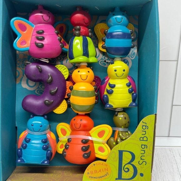 B. Snug Bugs Bug+Chain Toy Set For 10 Months To 3 Years - Picture 4 of 5